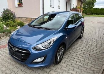 Hyundai i30 1,6CRDi Top stav výhřev volant nafta manuál
