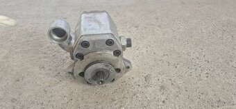 Zubové čerpadlo hydrauliky zetor