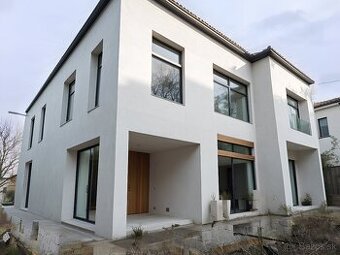 Sabinov RD hruba stavba + pozemok 625m2 + siete