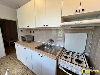 PRENÁJOM  2 izbový, zariadený byt blízko centra - KOMÁRNO