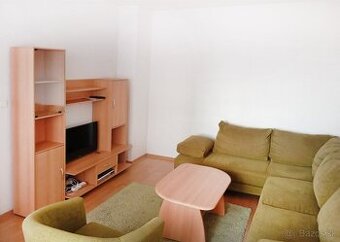 Ponúkame na prenájom 2 izbový byt na Tr. SNP.