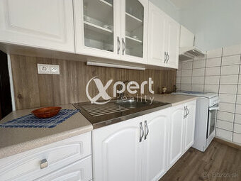 REZERVOVANÝ, 3-izbový byt s loggiou v Galante – Sever