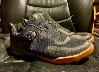 Mtb tretry Leatt ProClip 6.0 čierna veľkosť 47