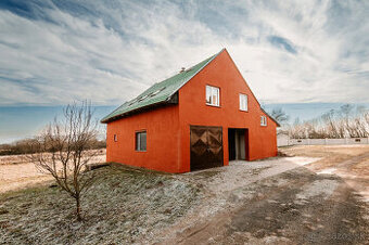 Predaj domu v Lučenci s možnosťou podnikania. Znížená cena.