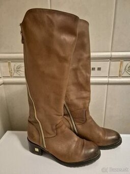 Predám dámske čižmy vel. 40