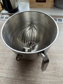 KitchenAid misa + metlička