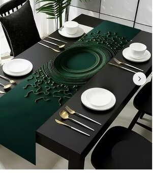 Zelený behúň na stôl 30 x 180