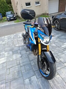 Predám Suzuki GSR 750