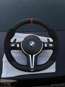 Športový volant pre BMW E a F sériu.