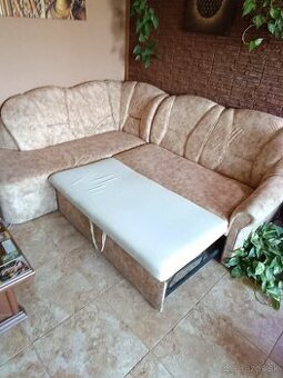 Ponúkam za odvoz rohovú sedačku s úložným priestorom aj s ľ.