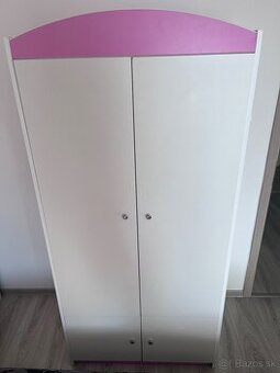 Detska dievcenska skrina