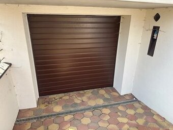 Predám garážovú bránu