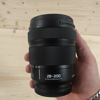Panasonic Lumix S 28-200mm f/4-7.1 Macro O.I.S. (L-Mount)