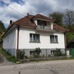 Rodinný dom v obci Horná Súča – Závrská