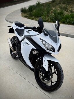 🏍️ Predám Kawasaki Ninja 300 – TOP stav, 30 kW, r. 2016 🏍️
