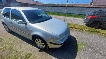 VW Golf IV, 1.4 benzín, 55 kw, M5, 2000