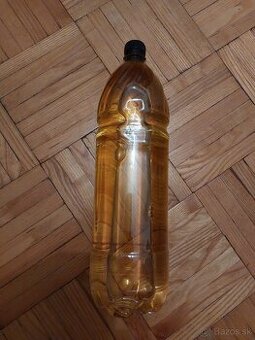 Domace vino,Veltlinske Zelene,biele,suche,2L=5e.