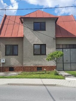 Rodinný dom- Lučatín
