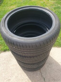 Predam letne gumy 225/40 r18 Continental SportContact 7
