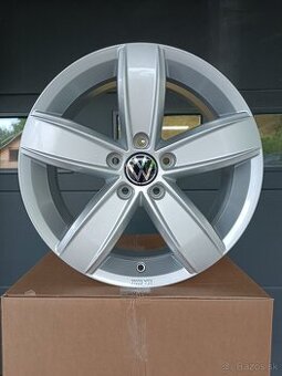 Passat B8 R17