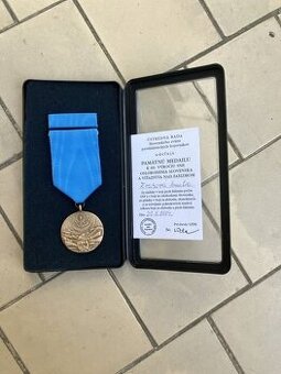 Ponúkam na pedaj bronzovú pamätnú medailu
