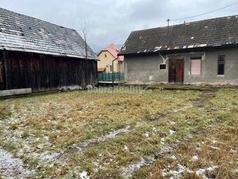 Na predaj vidiecka chalupa .