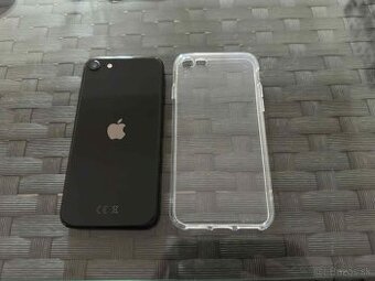 iPhone SE 2020 TOP STAV