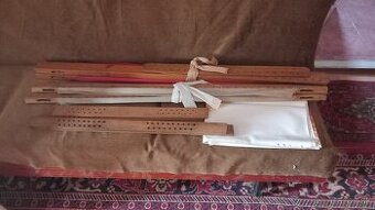 Krosna. Na vysivanie