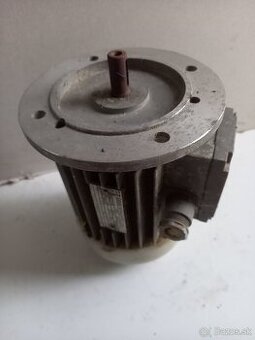 Elektromotor 0,37kw,1385 ot/min