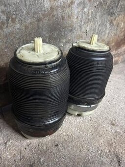 Audi a6c6 zadné mechy vzduch. podvozku