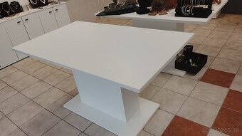 Jedálenský stôl - 1