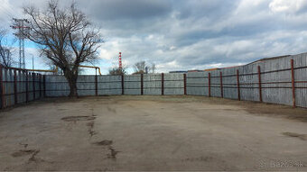 Pozemok na prenájom - 705 m2 - na skladovanie - v južnej čas