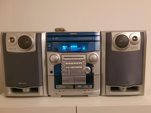 Predám Hi-Fi vežu AIWA NSX-BL46
