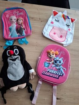 Detsky ruksak batoh batoztek