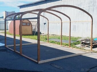 Záhradný domček, chatka - drevená konštrukcia