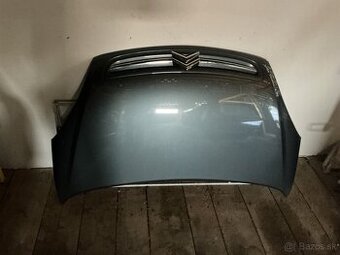 Citroen xsara Picasso - přední kapota.