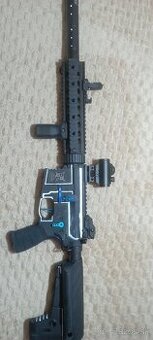 Dobrý den predam túto Airsoftovu repliku r15