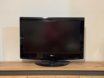 Predam televizor LG 32LG3000