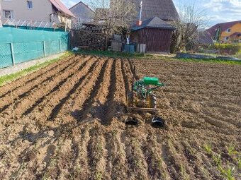 Ponúkam oranie a kultivátorovanoe pôdy, záhrady
