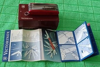 Victorinox Swiss Champ 1.6795