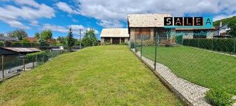 Záhrada o výmere 616m2 a stodola s garážou 105m2 vhodná na r