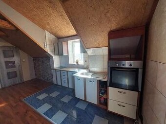 RD na PREDAJ v krásnom prostredí - Nová Osada, m. časť KOMÁR