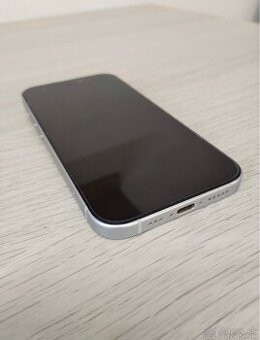 Apple iPhone 15