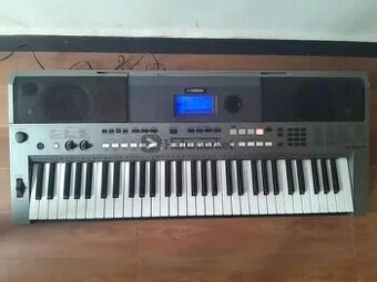 Predám klávesy Yamaha psr E443 bez chybnom stave
