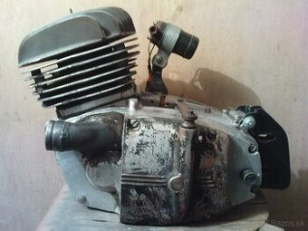Motor čz 984 šoupě na preteky