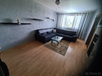 Veľký 3-izbový byt na sídlisku SNP/rezervovaný