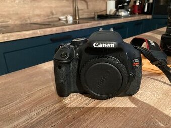 Canon EOS 600D