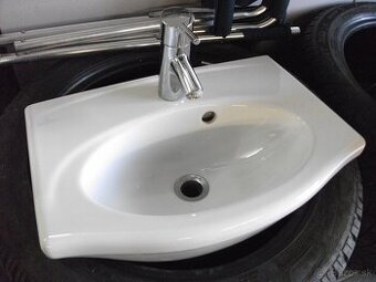 Predám značkové umývadlo WILLEROY-BOCH.Veľmi lacno.