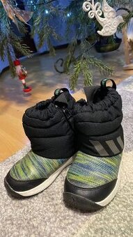 Detske snehule Adidas vel. 25