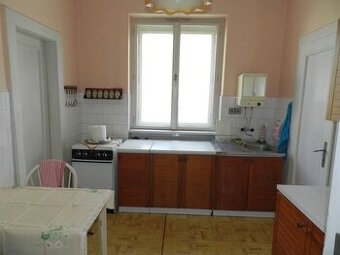 4-izbový tehlový byt v centre mesta, Rožňava